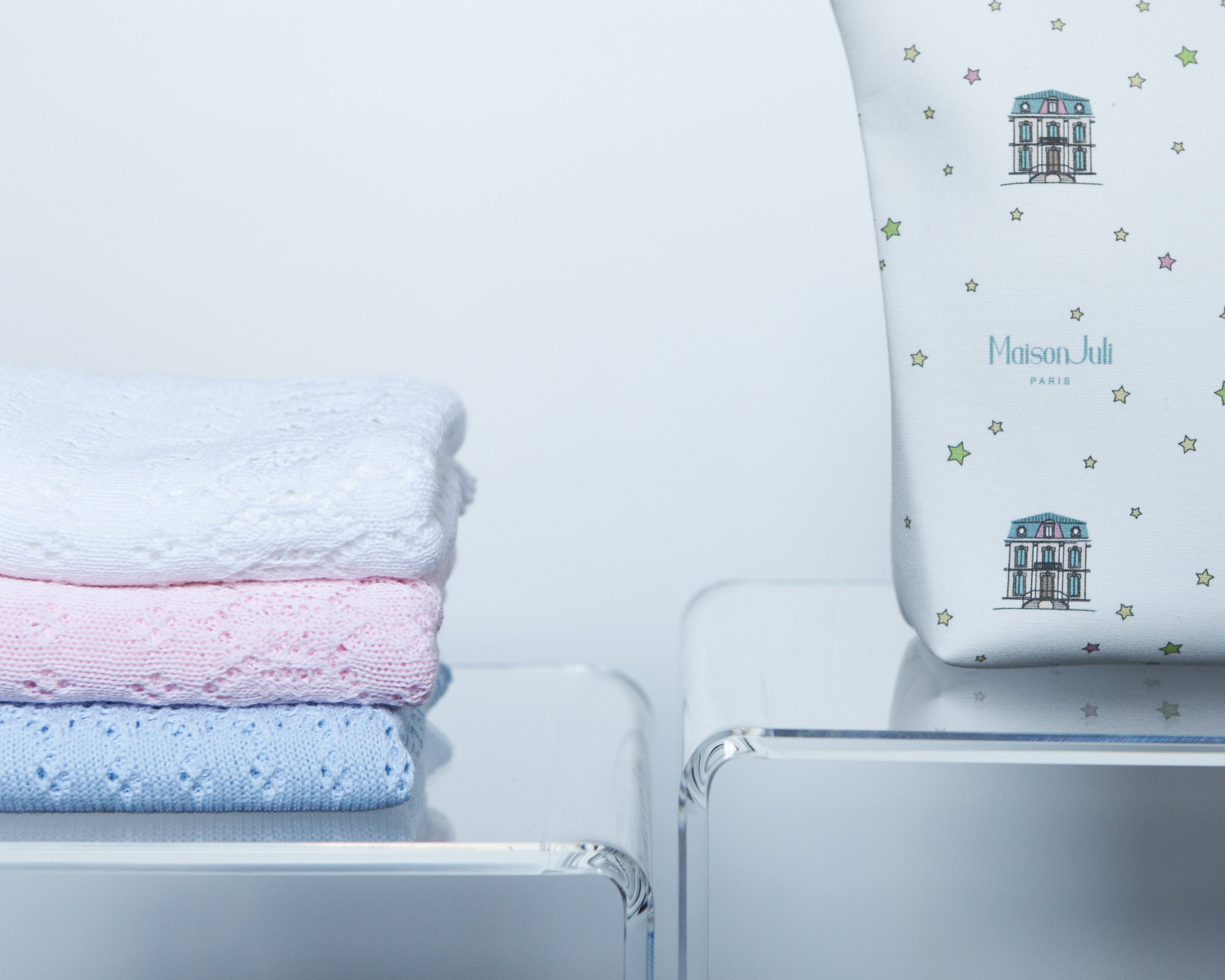 The personalised New born Box in white